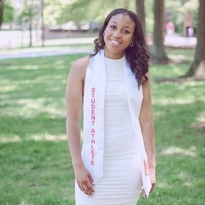 Meet your Posher, Malikae